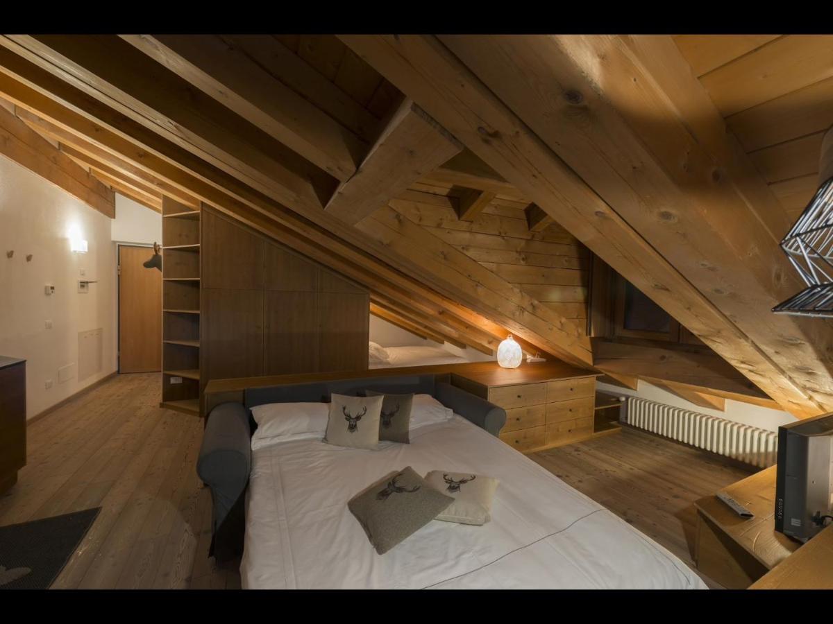 Appartamento Jardin Des Alpes. La Thuile Bagian luar foto